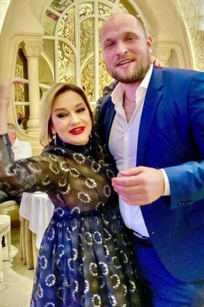 «Ни разу не было конфликтов»: Буланова рассказала про мужа 😉