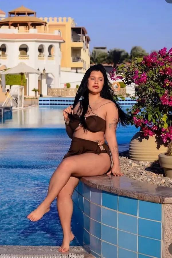 18-летняя дочь Борисовой показала фото в купальнике и нарвалась на критику: «Пластика не нужна» 😁