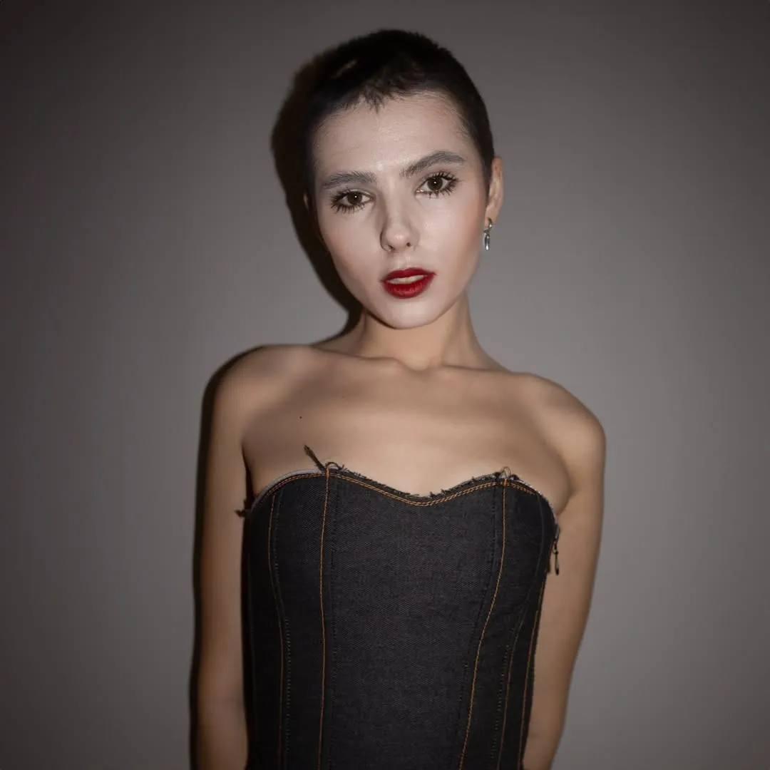 Канал умершей от рака Иры Небоги вышел на связь и напомнил о Дне рождении блогерши💔