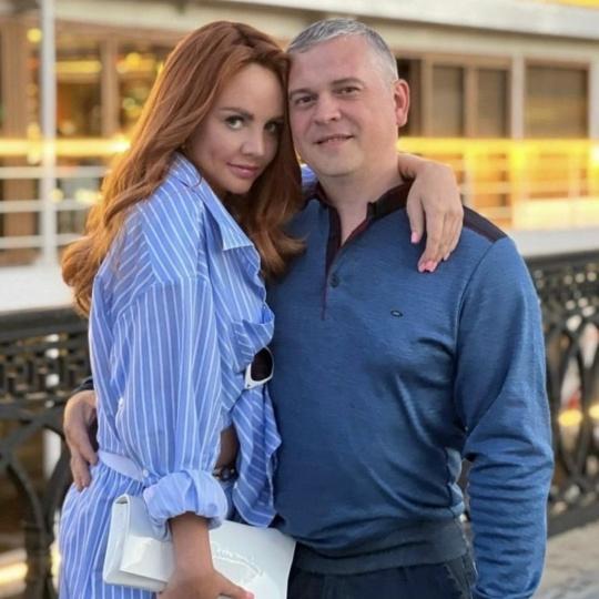 Сходство поражает! Кто они — братья и сестры самых известных артистов России?