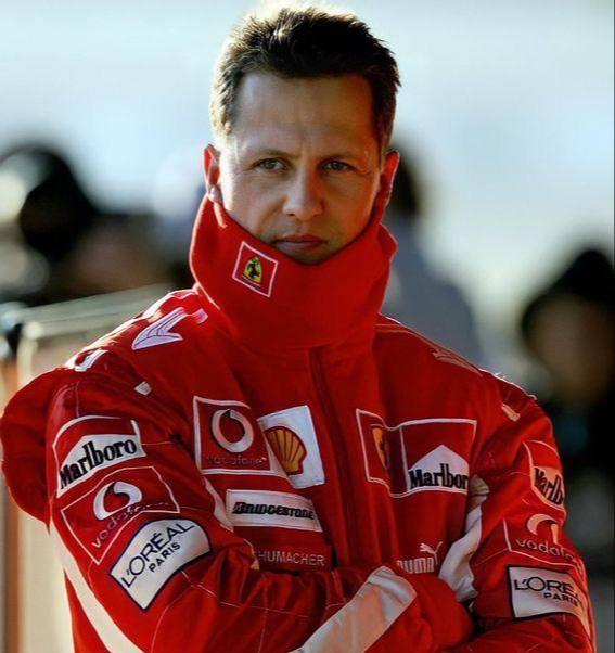 УРА! 🙏Михаэль Шумахер больше не прикован к постели. Новые подробности о состоянии 57-летнего гонщика раскрыл британский журналист Джонатан Макэвой.