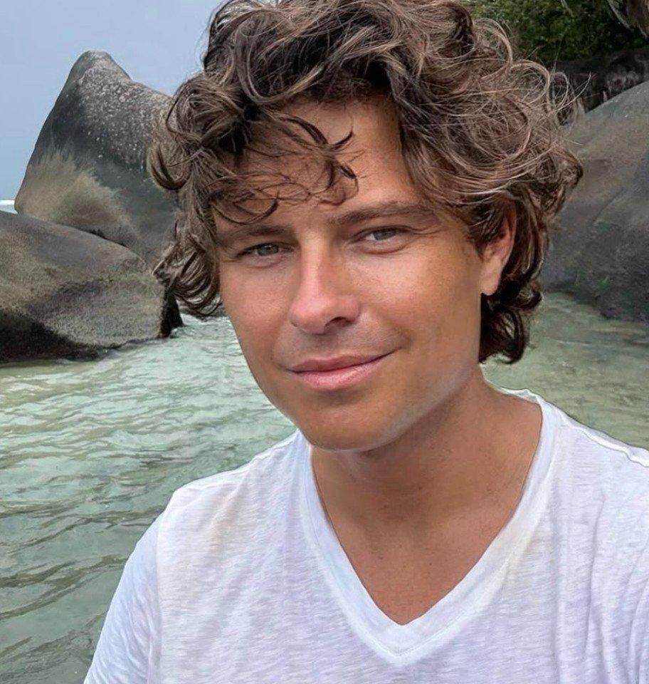 Прохор Шаляпин, главный ценитель женской красоты в российском шоу-бизнесе, внезапно сменил вектор! Певец признался в искренней симпатии к звезде шоу «Натальная карта» — актрисе Олесе Иванченко.