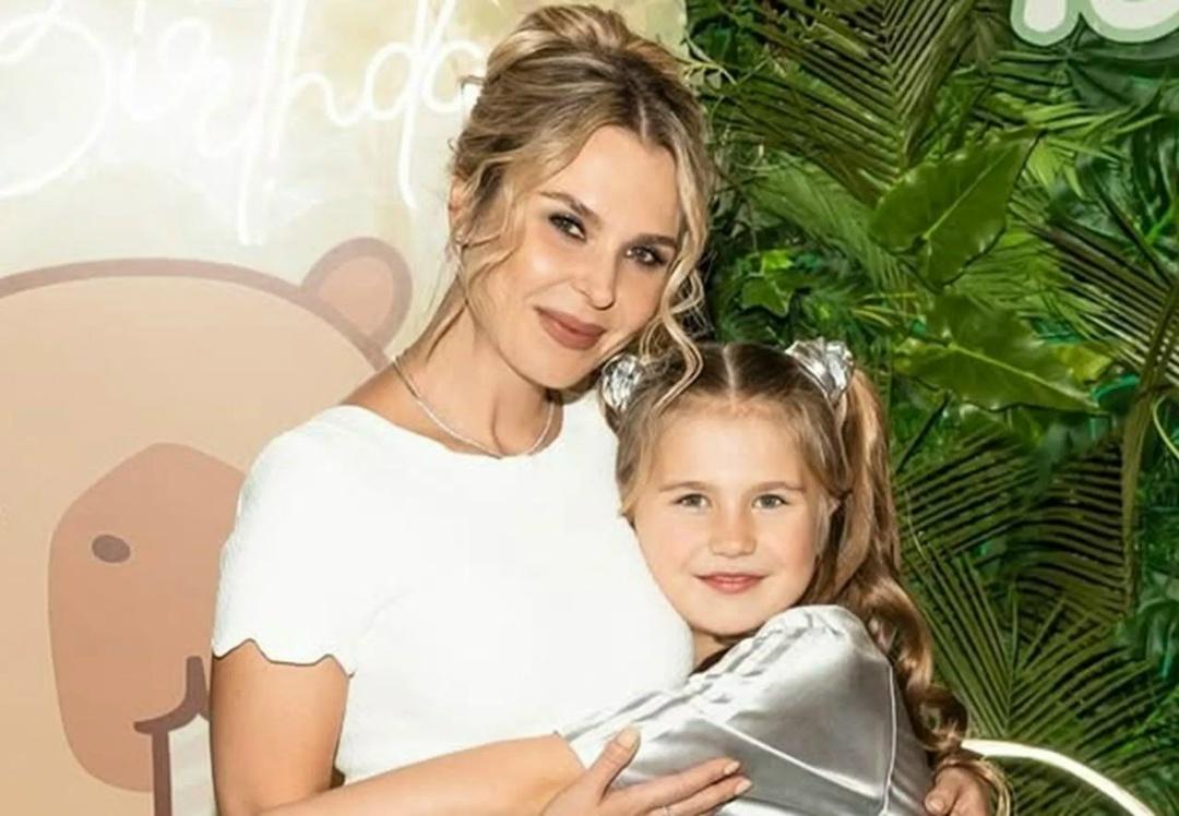 Пелагея отметила день рождения дочери, из-за которой судилась с бывшим мужем. Таисии исполнилось на днях 9 лет😍