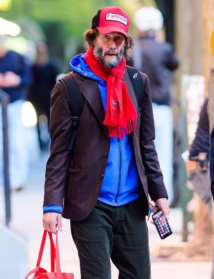 Официальное лицо утра понедельника