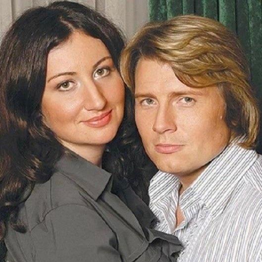 Для многих звезд женитьба на дочери миллионера кажется билетом в высшую лигу, но реальность часто оказывается жестче