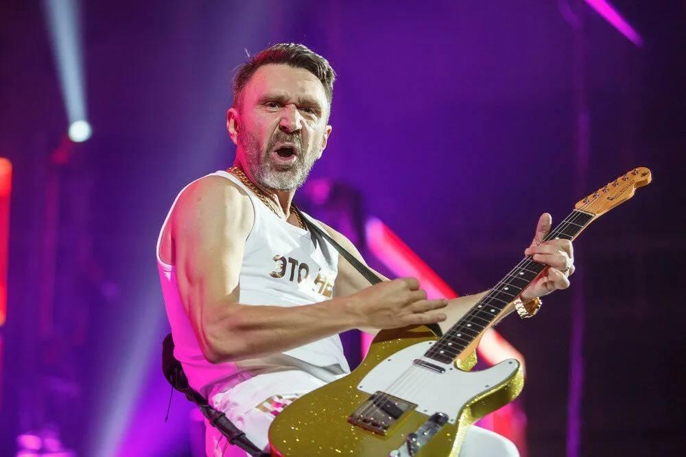 Группа «Ленинград», Филипп Киркоров и Григорий Лепс стали самыми дорогими артистами на новогодние корпоративы