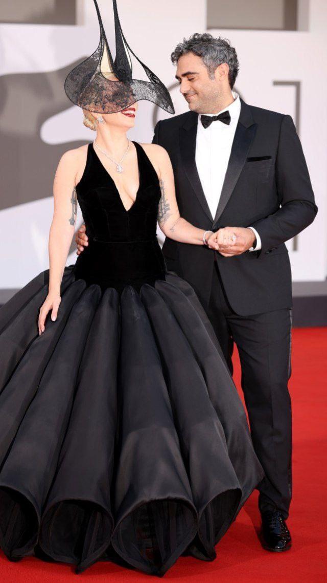 Леди Гага готовится стать мамой — по крайней мере, певица считает, что пришло время для рождения первенца.&#128591;