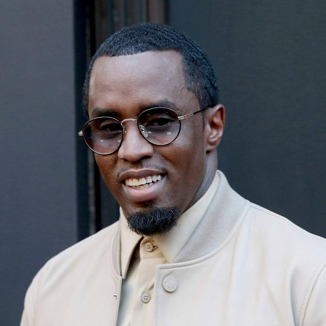 Пи Дидди стал помощником священника в тюрьме — CBS News