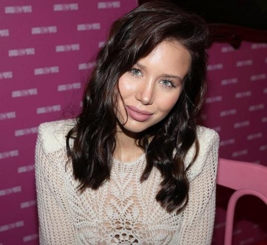 Юбилей в кругу семьи: как Аврора Киба обнулила имидж после расставания с Лепсом😅