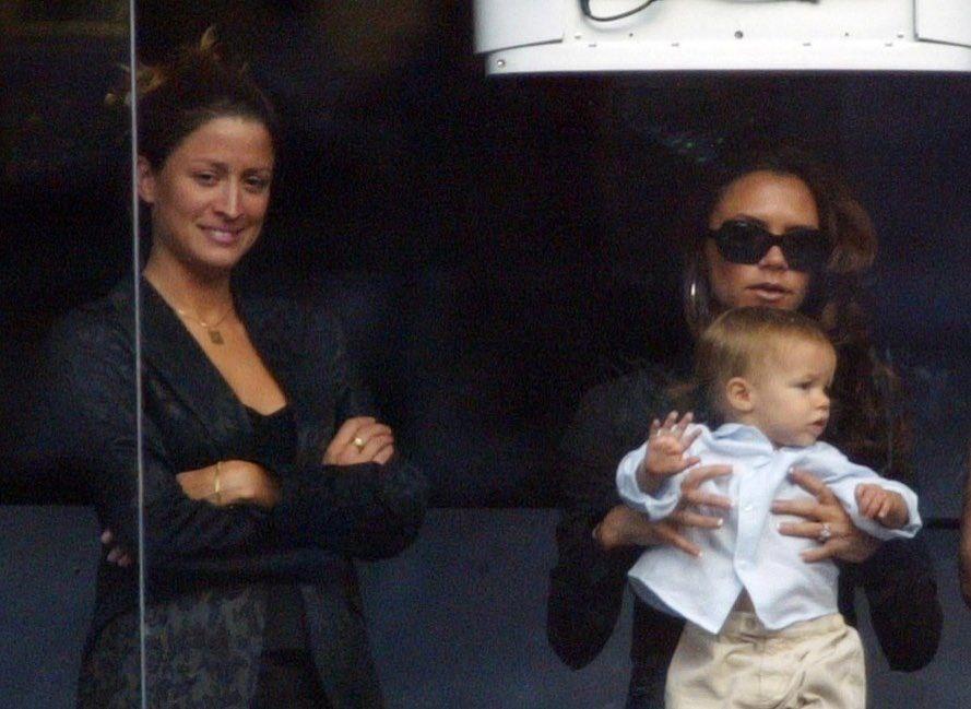 На фоне скандальных заявлений старшего сына Бекхэмов в игру вступила и бывшая помощница Дэвида, утверждавшая, что у нее был роман с женатым футболистом