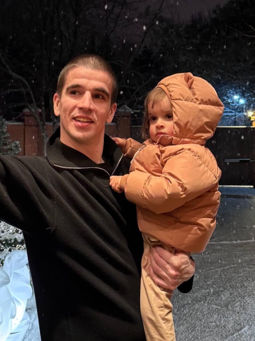 Саша Новикова поделилась свежими фото своей дочки Нины