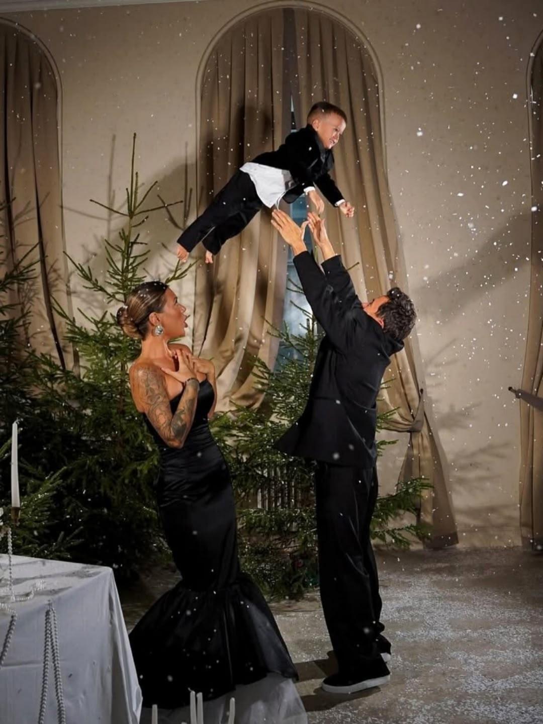 Илья Соболев — один из немногих комиков, которому удалось совершить блестящий прорыв в большое кино и завоевать статус востребованного актера