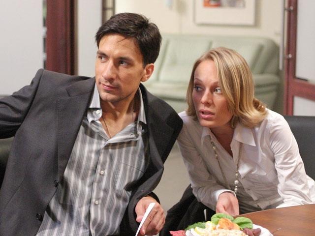 ПОМНИТЕ ЭТУ ПАРУ? Отношения Киры Воропаевой и Андрея Жданова из «Не родись красивой» до сих пор вызывают бурные эмоции 💔