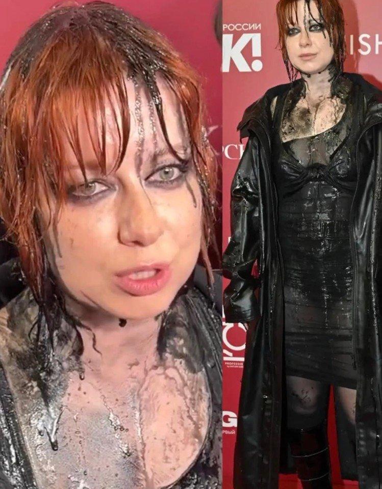 «Это мой протест против глянца»: Юлия Савичева вышла в свет в «грязном» образе😅