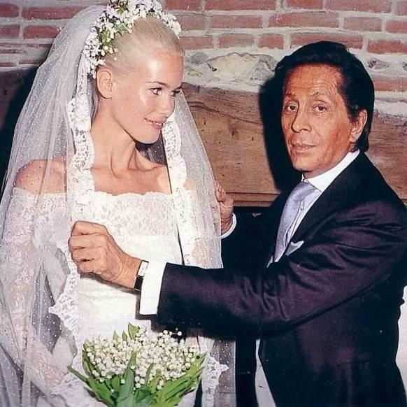 Знаменитости и музы Валентино почтили память ушедшего дизайнера в своих соцсетях