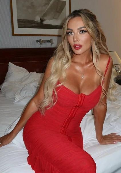 «Инвестиции в себя: Анна Седокова и её план "60 — это новые 40"».