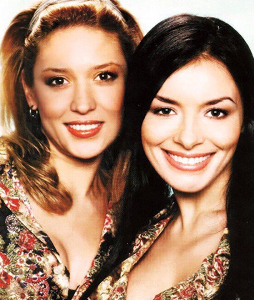 Начало эпохи: дуэт Винницкой и Грановской как «золотой старт» группы «ВИА Гра». В начале 2000-х именно эти две девушки доказали, что дебютная песня может мгновенно стать гимном поколения. 🔝