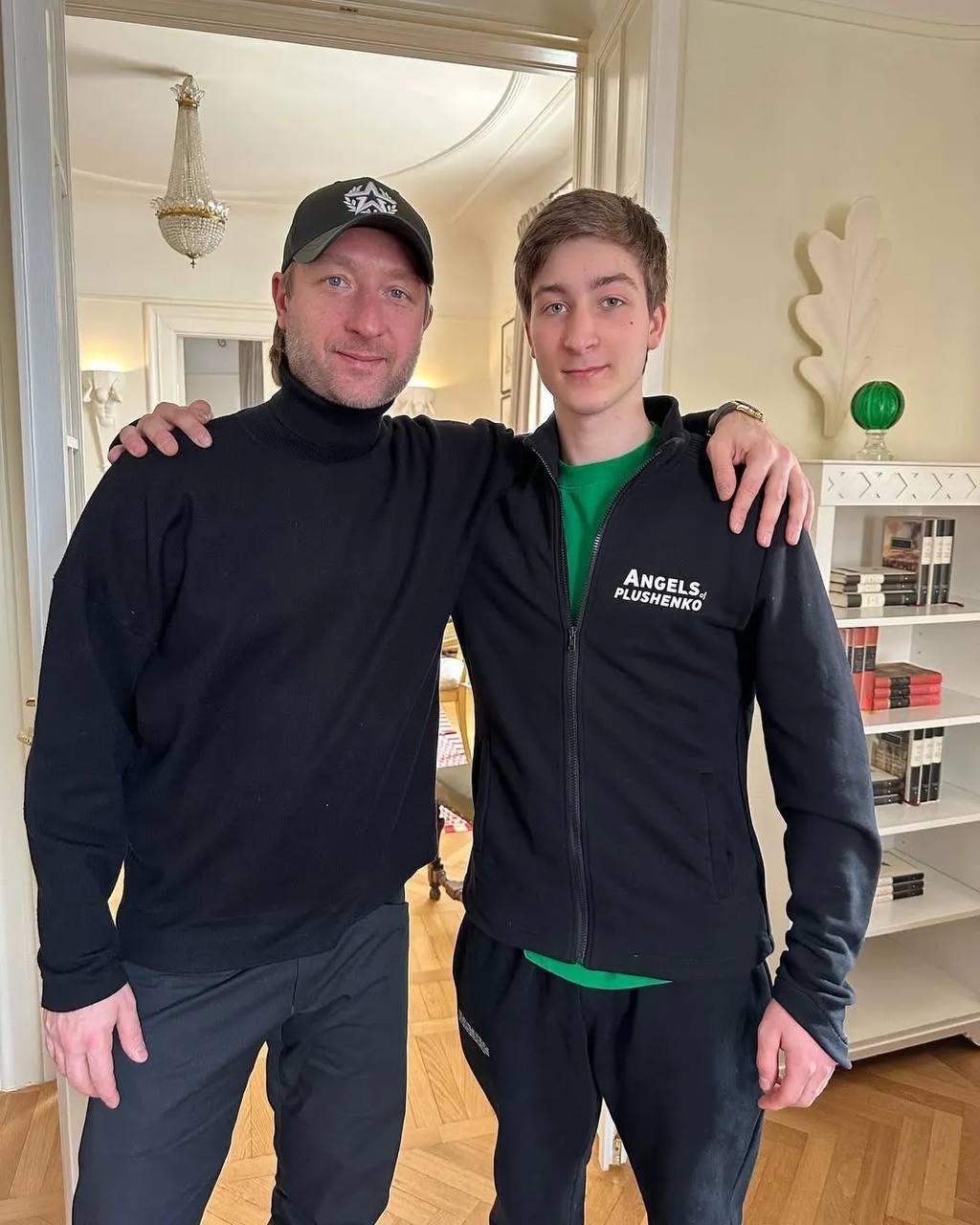 Евгений Плющенко решил не вступать в публичную перепалку со старшим сыном и оставил его громкие заявления без комментариев