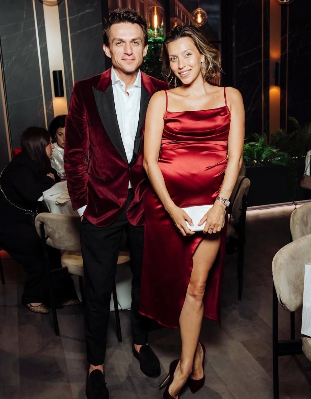 "Я УСТАЛА" &#128148;Ставшая мамой в третий раз Регина Тодоренко призналась, что не справляется со своими обязанностями&#128531;