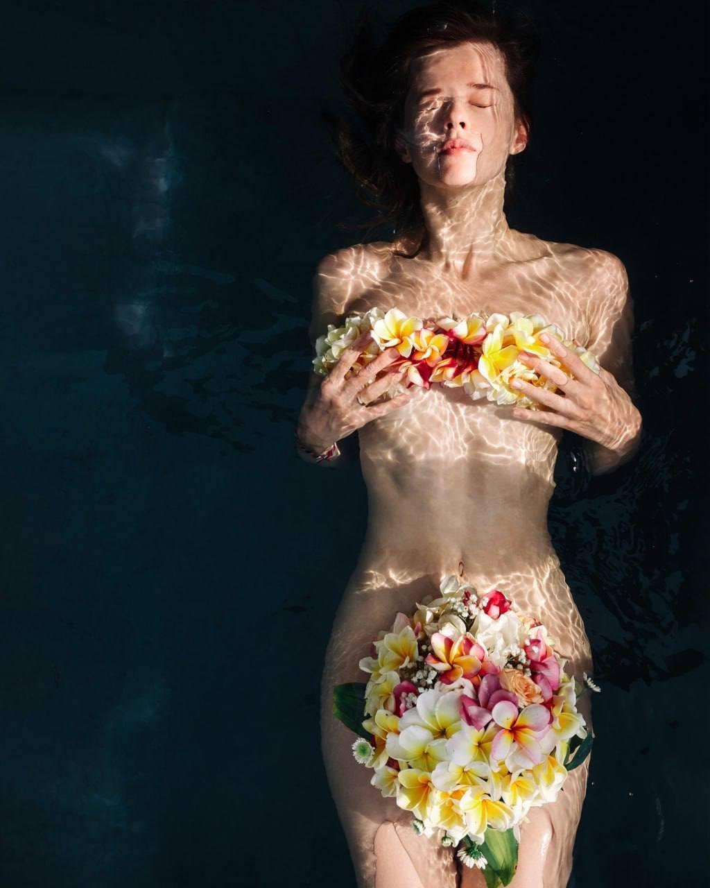 Российскую актрису Катерину Шпиц поздравил с Женским днем ее муж-фотограф 👏