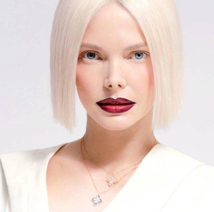 Елизавета Боярская украсила обложку декабрьского номера петербургского глянца и буквально заставила фанатов ахнуть