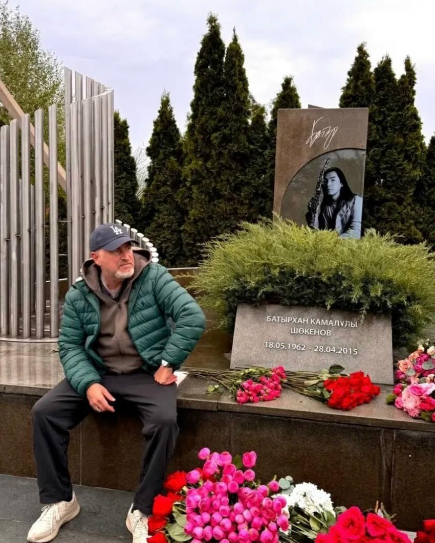 Леонид Агутин почтил память Батырхана Шукенова 🙏