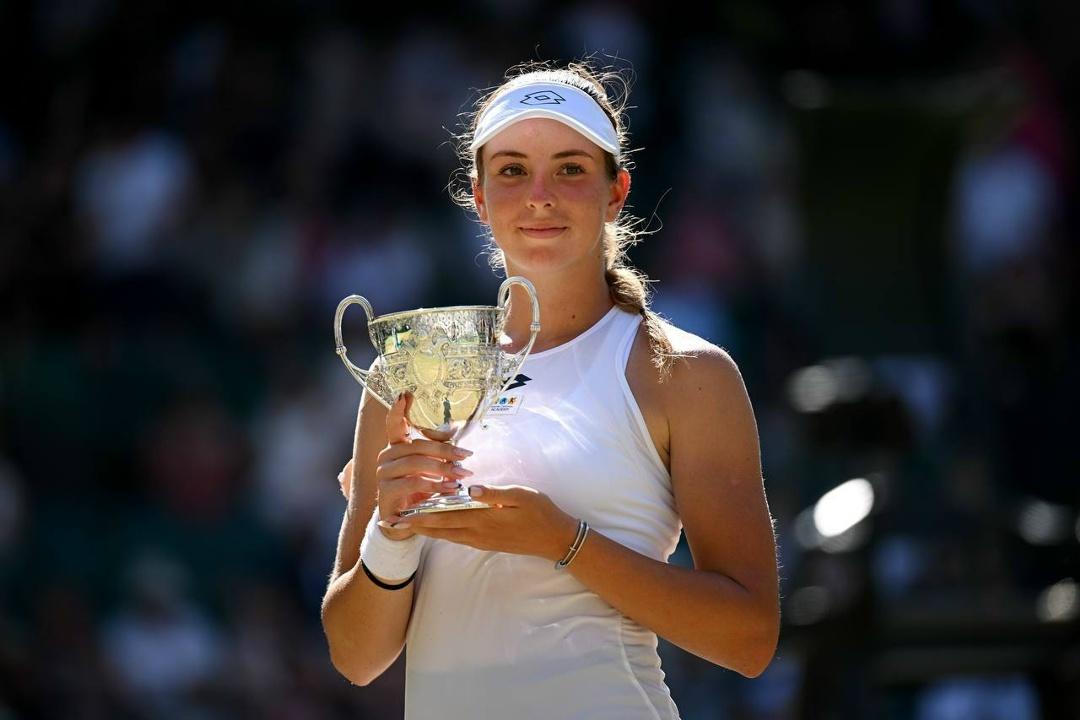 Россиянка впервые за 10 лет выиграла юниорский Уимблдон 👏