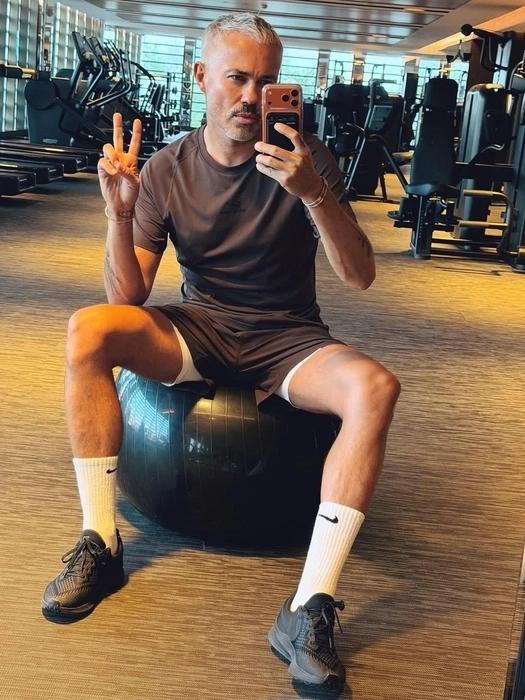 44-летний Александр Рогов официально открыл новую главу в своей жизни, избавившись от 20 лишних килограммов