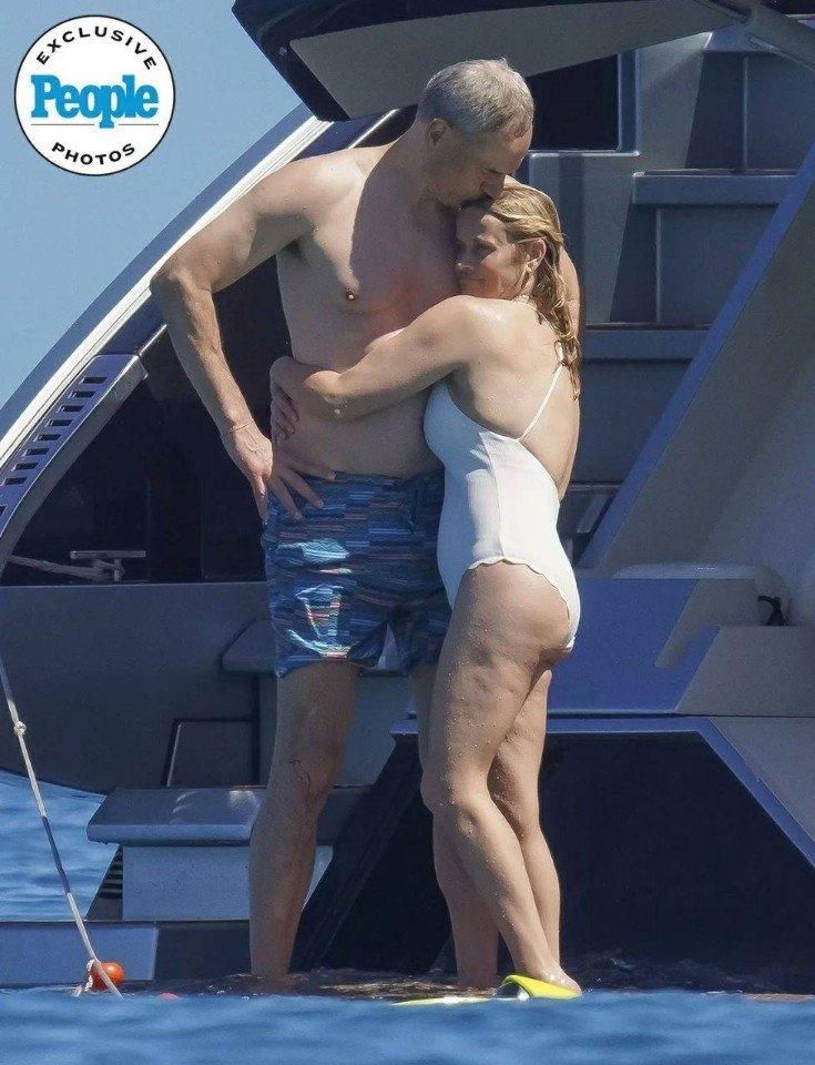 ОНА СЧАСТЛИВА &#128521; Блондинку в законе, актрису Риз Уизерспун поймали с новым избранником