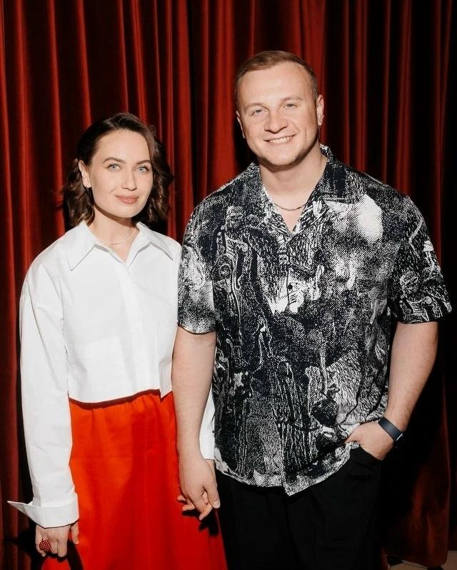 «Может нарядиться в вампирскую п*тану»: Журавлев о супруге 😳