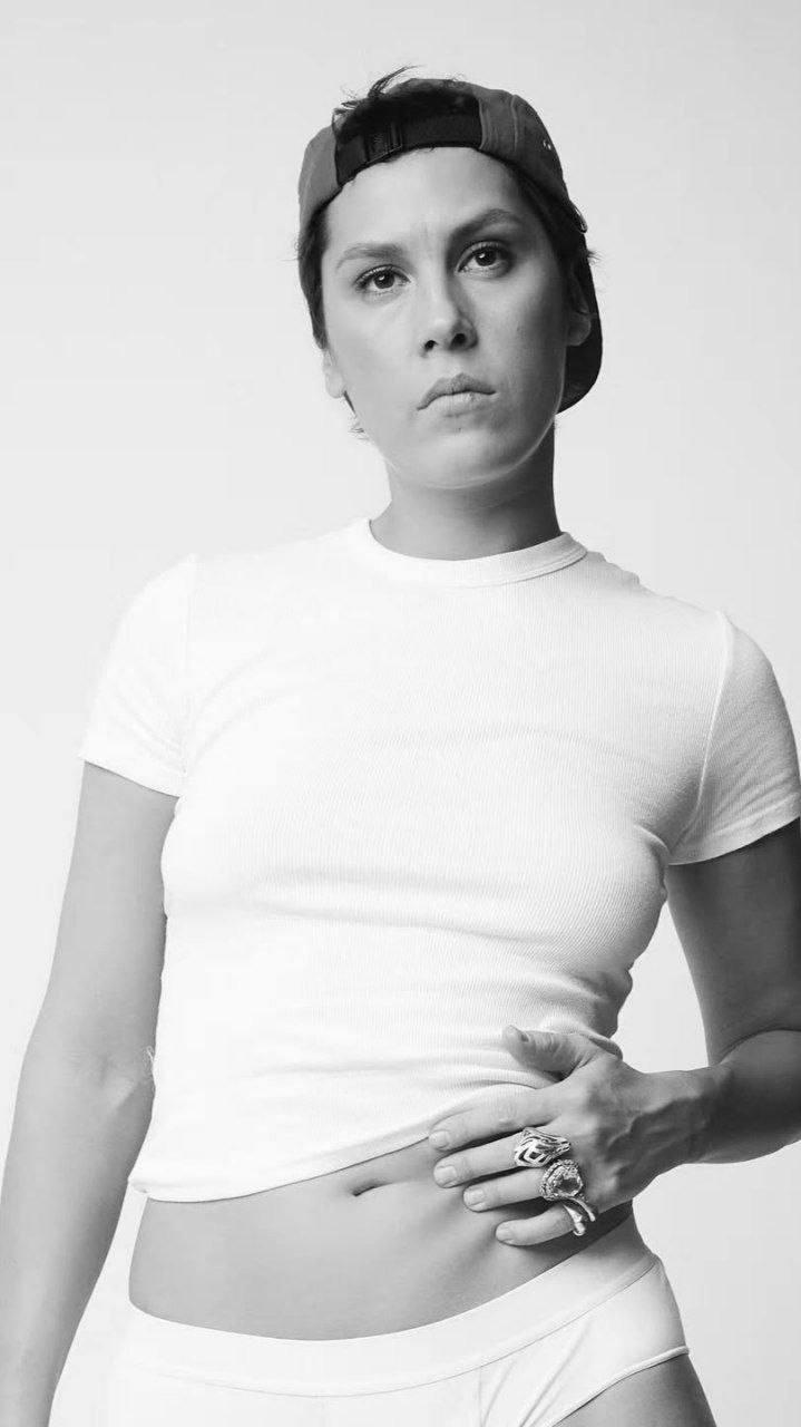 Ирина Горбачёва организовала отдельную фотосессию, чтобы объявить о том, что набрала вес 💔