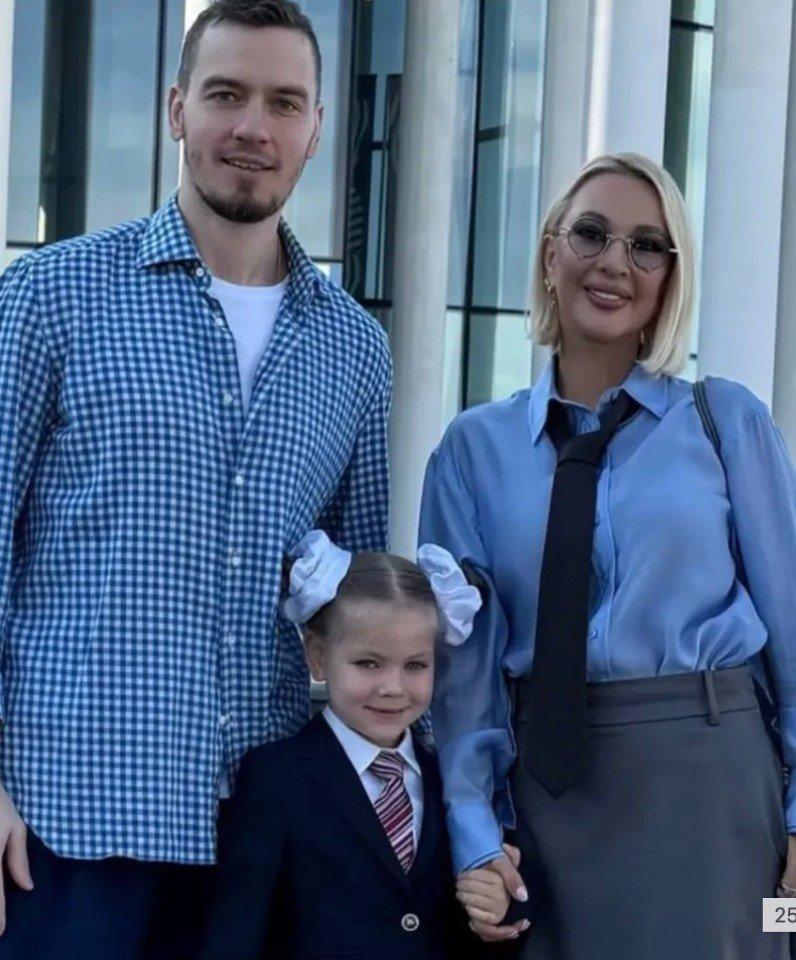 Лера Кудрявцева рассказала об отношениях с мужем.