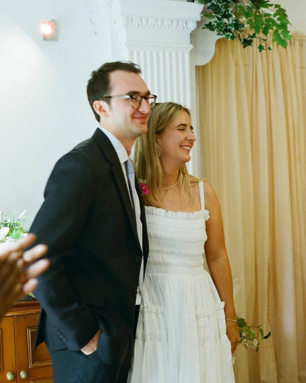 КАК БЫСТРО РАСТУТ ЧУЖИЕ ДЕТИ! Звезда "Игры Престолов", 26-летний британский актер Айзек Хемпстед-Райт, который сыграл Брана Старка, отпраздновал свадьбу со своей возлюбленной