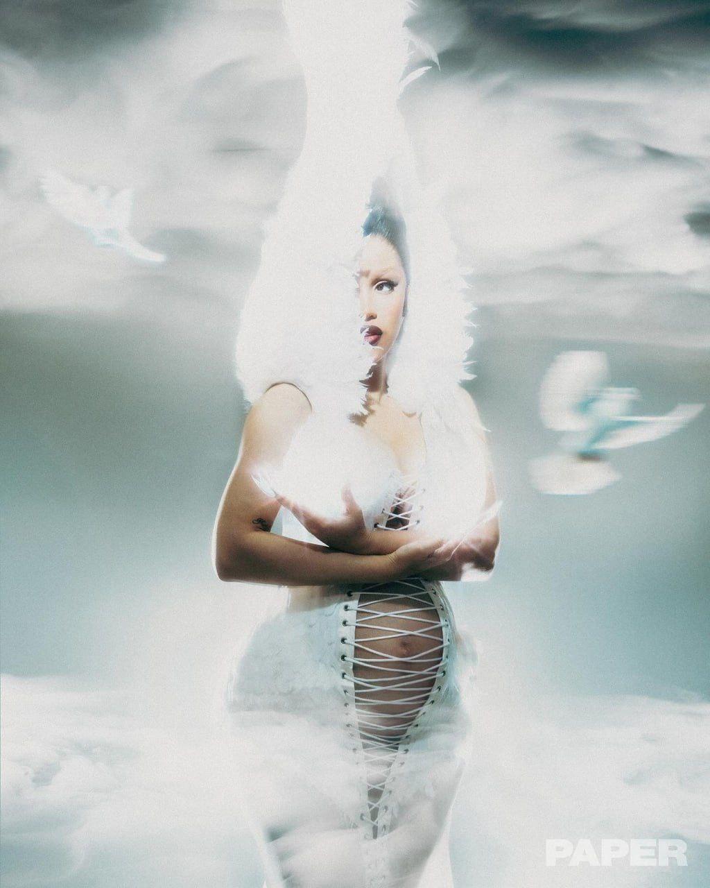 Беременная Карди Би примерила «ангельское» платье российского дизайнера Ильи Мигмуна для свежего Paper