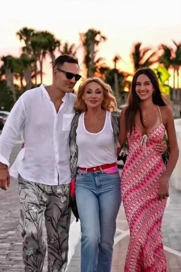 bagoba.ru - Самое обсуждаемое в мире. Мода, Скандалы, Новости, Авто, Позитив и многое другое