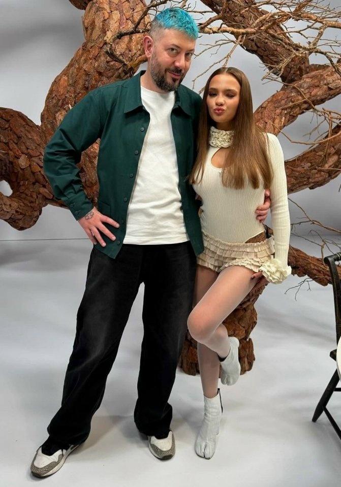 «Когда троллинг зашел слишком далеко»: Артемий Лебедев под прицелом хейта после шоу «Натальная карта».😅 Зрители, привыкшие к легкому и веселому формату Олеси Иванченко, были шокированы поведением гостя.