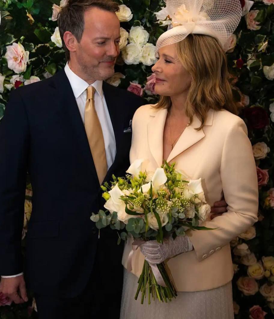 ВЫШЛА ЗАМУЖ В 69 &#128142; Ким Кэтролл обменялась клятвами в четвертый раз