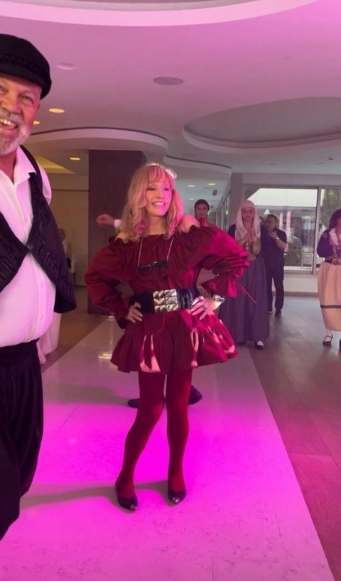 Хорошо выглядит как для 76 лет