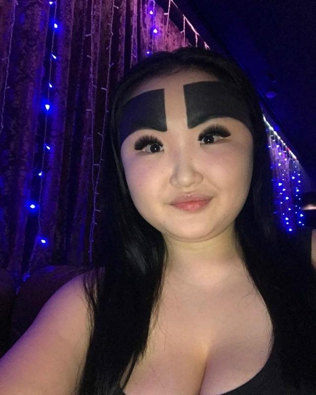 Блогерша с экстравагантными бровями в больнице: Сотрясение и сломанное ребро &#128148;