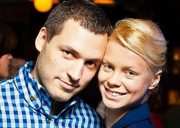 «Любви все возрасты покорны»: звезда «Доярки из Хацапетовки» закрутила роман с 19-летним блогером