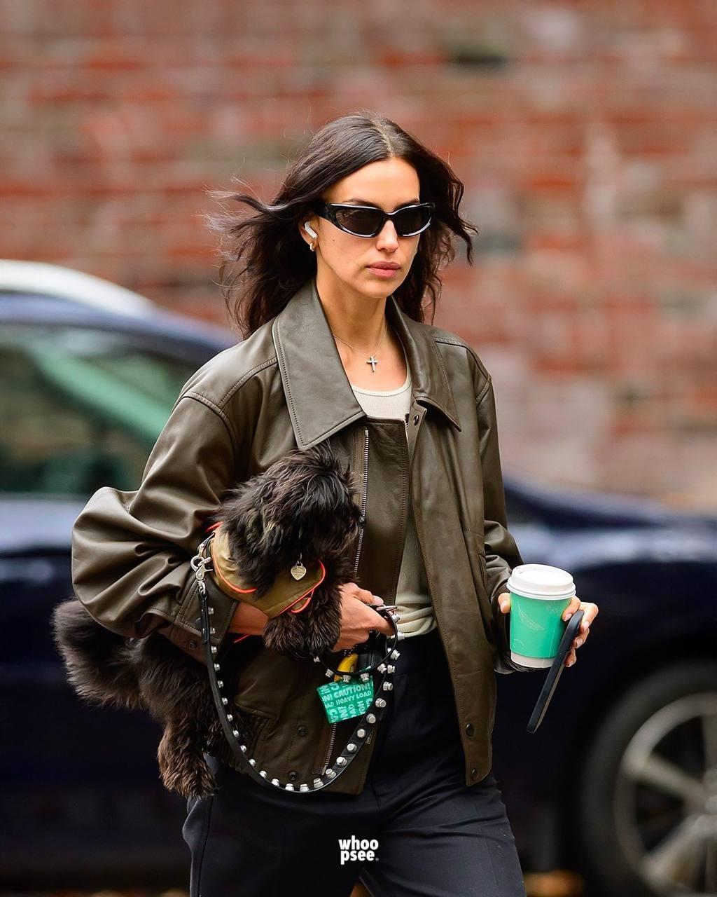 Вообще я супермодель, а таксую для души!