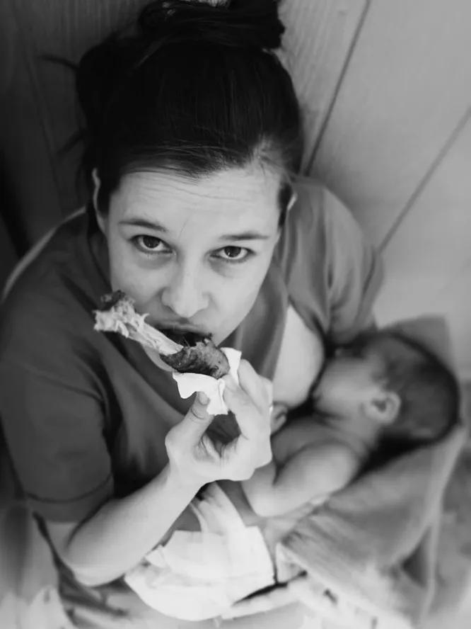 «Женщины гневаются»: Катерина Шпица отреагировала на язвительные комментарии к фото кормления грудью